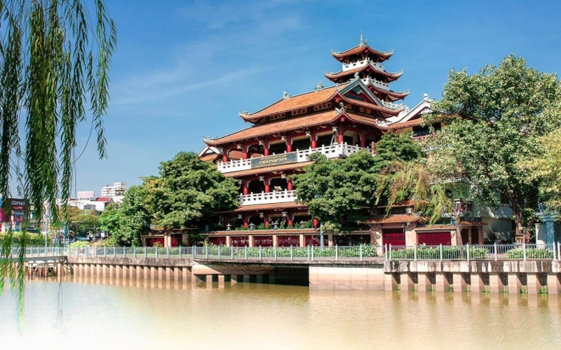 Phap Hoa Pagoda is one of the oldest and most revered pagodas in Saigon